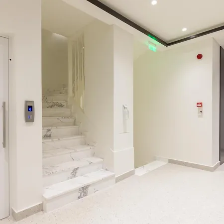 Socrates Fully Equipped Apartments With Unique Design Athens Exterior photo