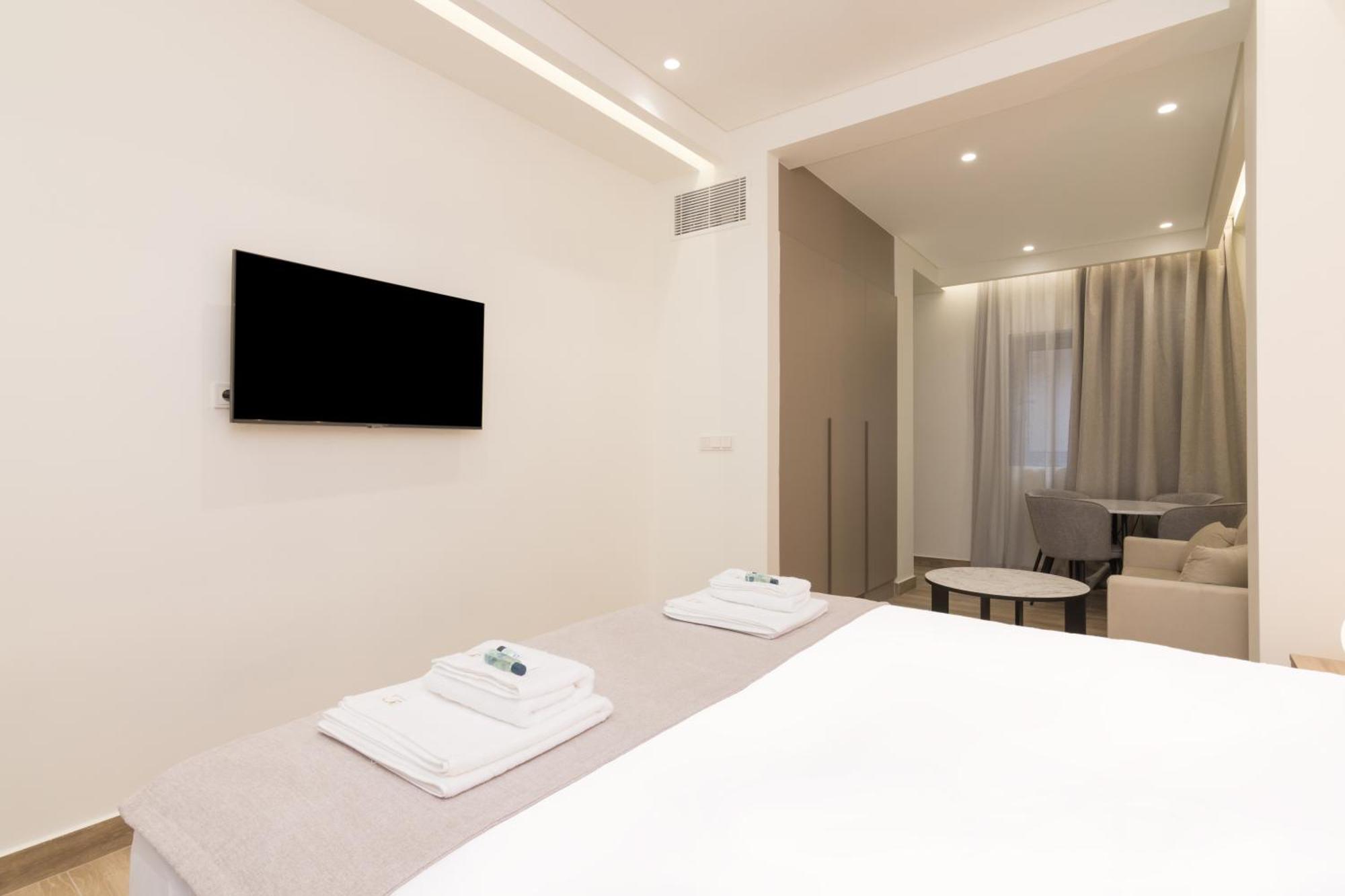Apartment Socrates Fully Equipped With Unique Design *