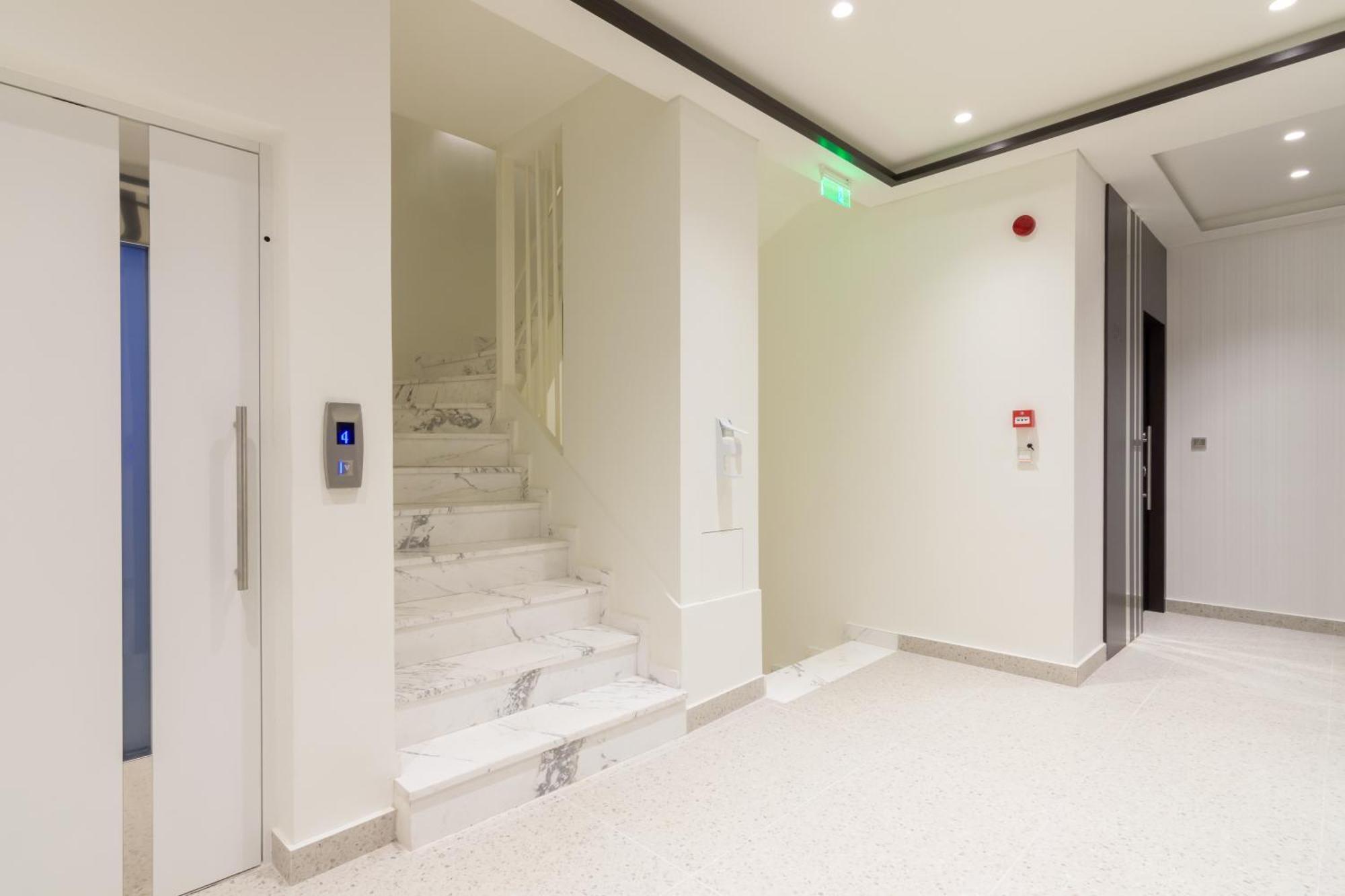 Socrates Fully Equipped With Unique Design Apartment *