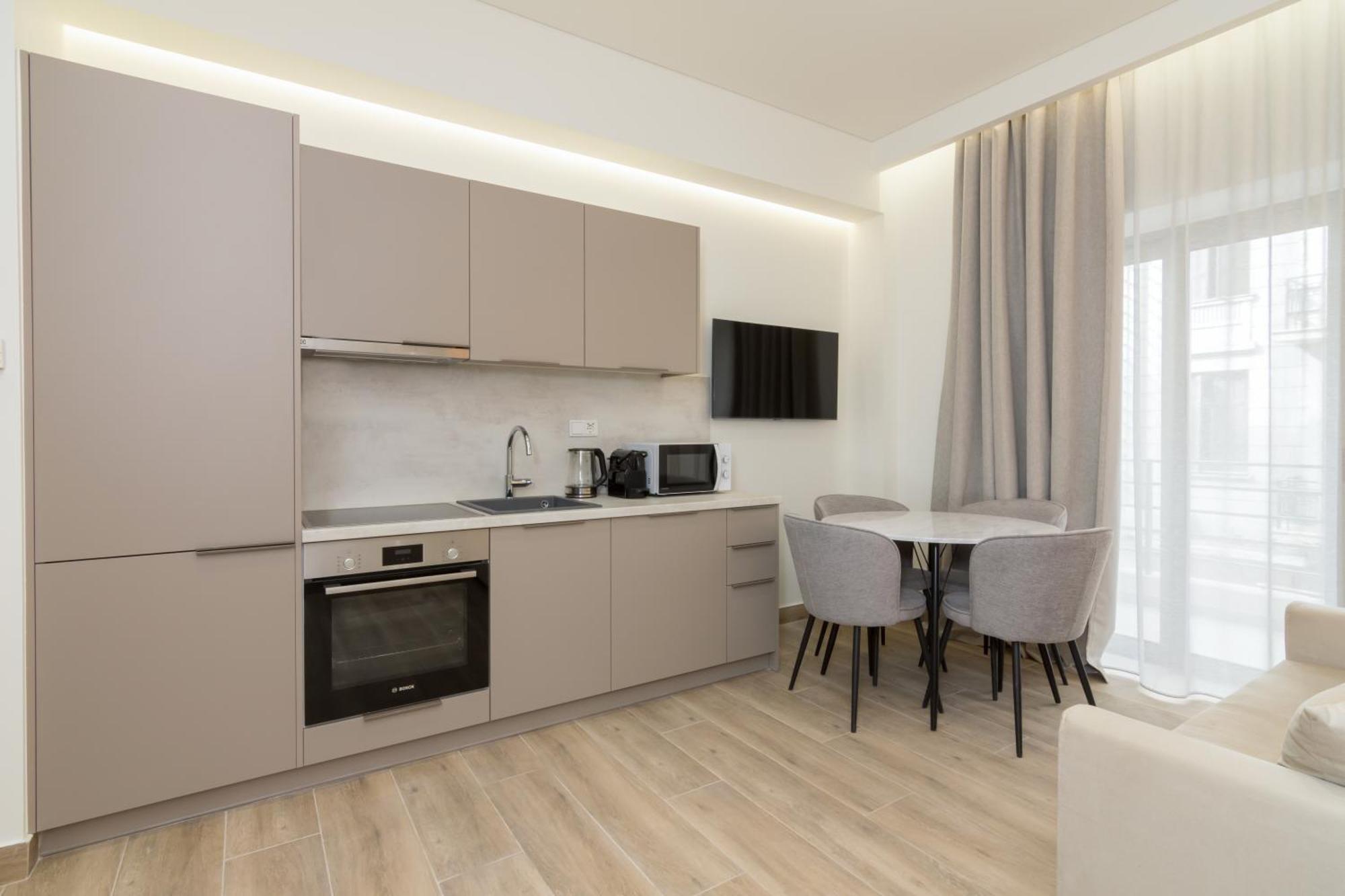 Appartement Socrates Fully Equipped With Unique Design Athene